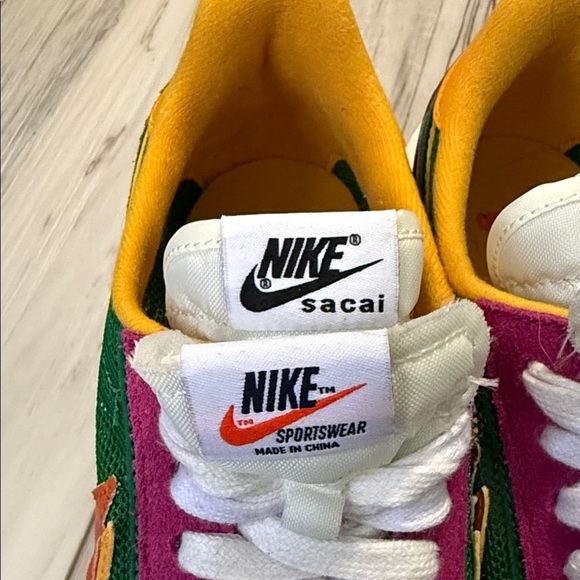 Nike LD Waffle Sacai pine green - Picture 2 of 5